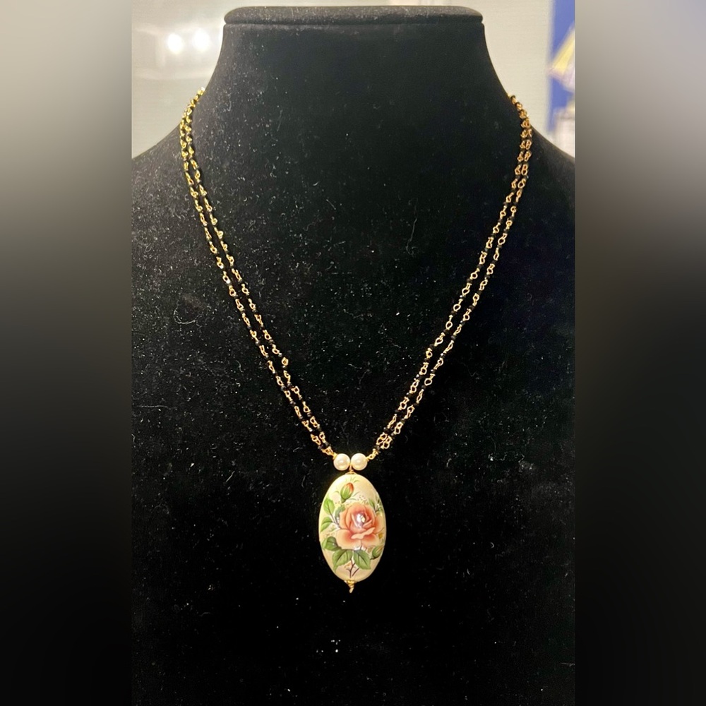 Hand painted, pearl and bead pendant MAGNIFICENT